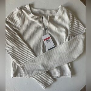 NWT Nike Chill Knit Crop Cardigan Zipup - L